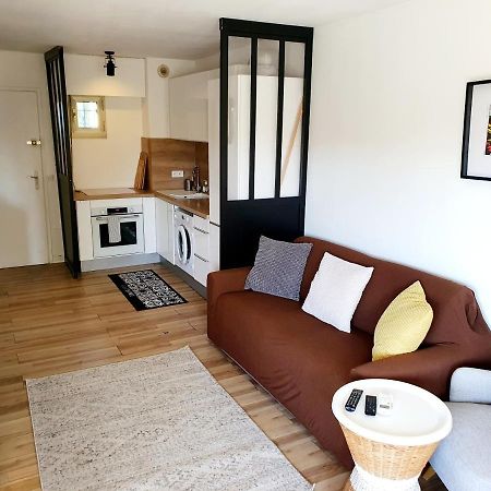 Bel Appartement A 50M De La Plage, 2 Pieces Climatisees, Parking Prive Antibes Bagian luar foto