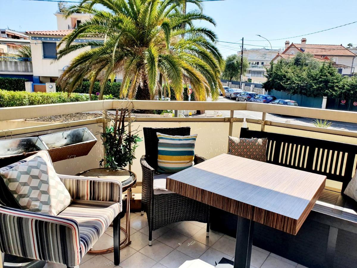 Bel Appartement A 50M De La Plage, 2 Pieces Climatisees, Parking Prive Antibes Bagian luar foto