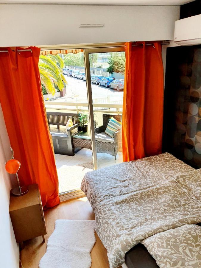 Bel Appartement A 50M De La Plage, 2 Pieces Climatisees, Parking Prive Antibes Bagian luar foto